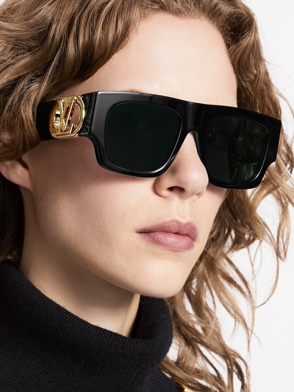 Louis Vuitton Women’s Link Black Sunglasses with Gold LV Emblem